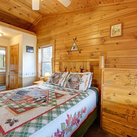 Cozy Deer Glen Cabin With Private Hot Tub And Porch! บรายซันซิตี ภายนอก รูปภาพ