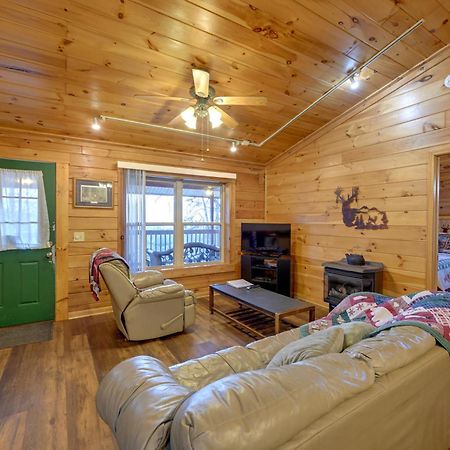 Cozy Deer Glen Cabin With Private Hot Tub And Porch! บรายซันซิตี ภายนอก รูปภาพ