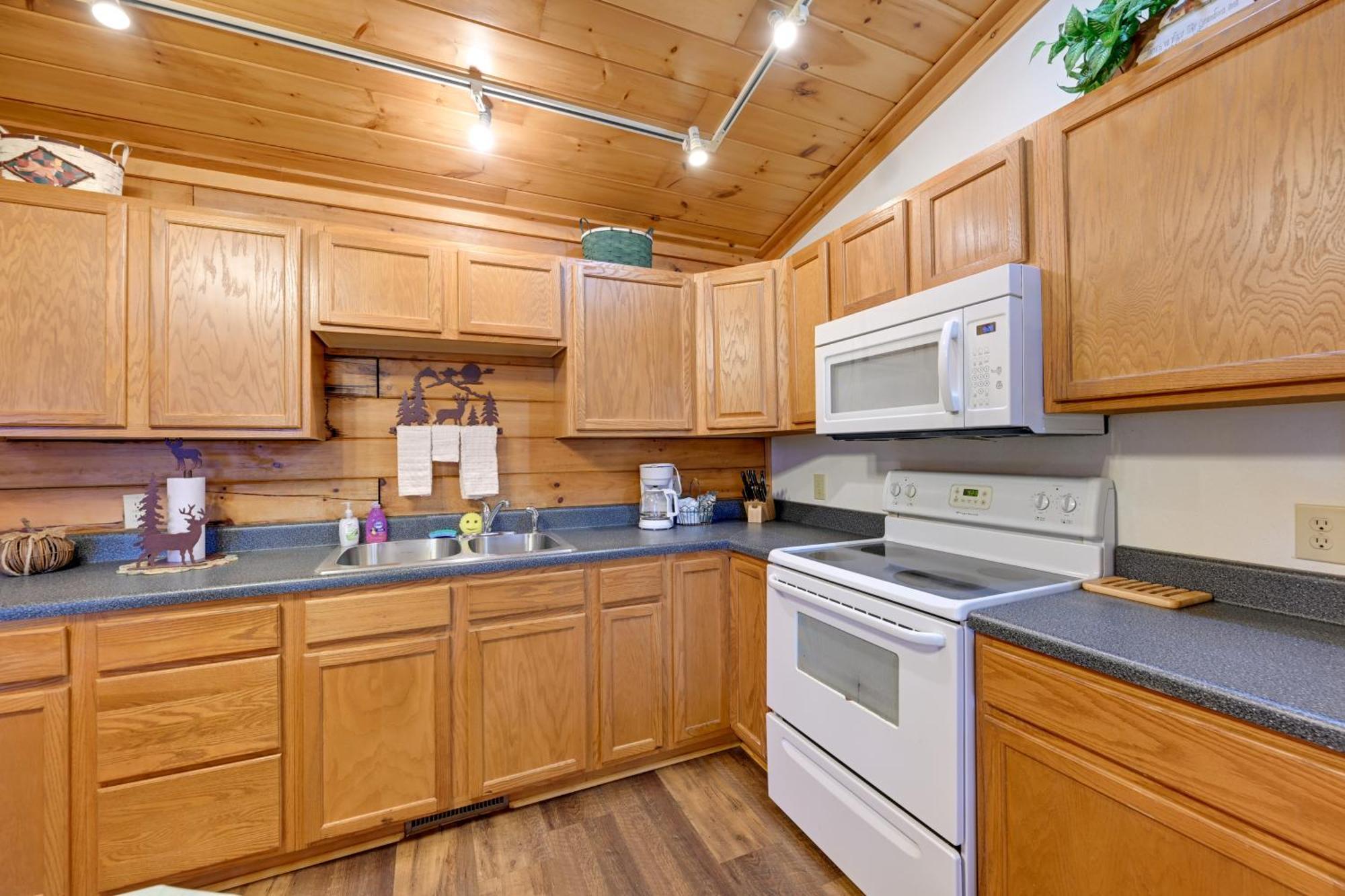 Cozy Deer Glen Cabin With Private Hot Tub And Porch! บรายซันซิตี ภายนอก รูปภาพ