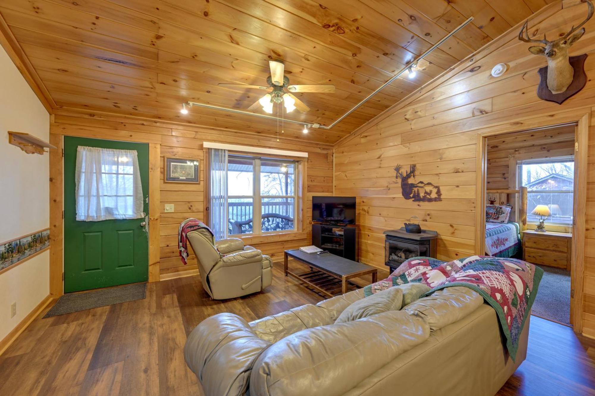 Cozy Deer Glen Cabin With Private Hot Tub And Porch! บรายซันซิตี ภายนอก รูปภาพ